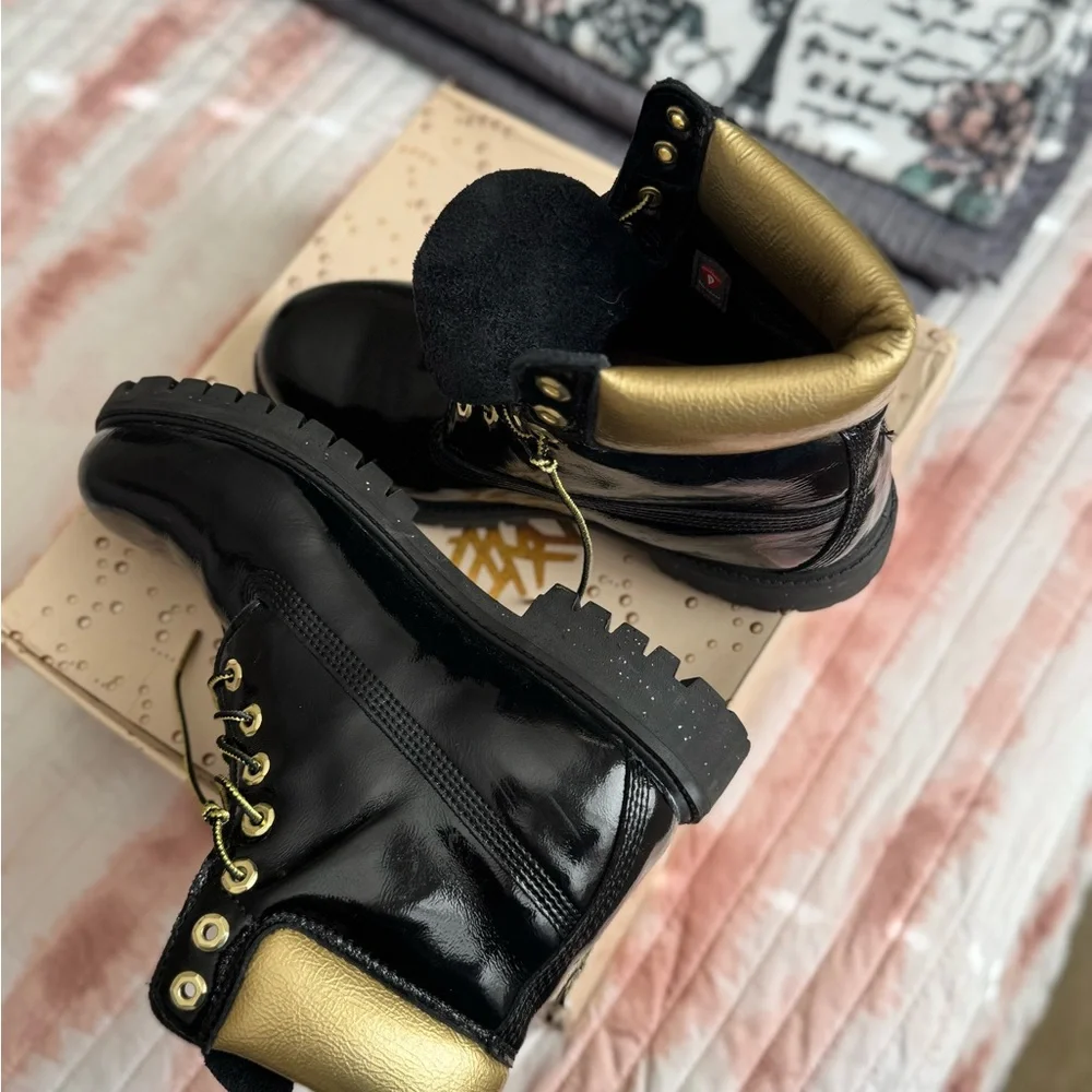 Timberland Men’s Glossy Black and Gold Combat Boots - Picture 5 of 8